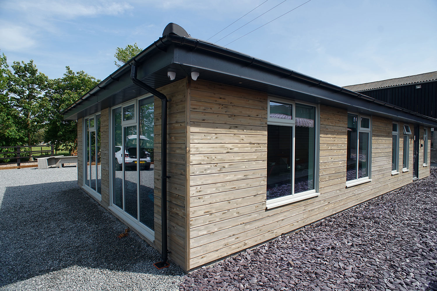 WestHillFarm-Argento-Douglas-Fir-Timber-Cladding-Photo4